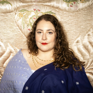 Dor Bi Dor by Piya Coline