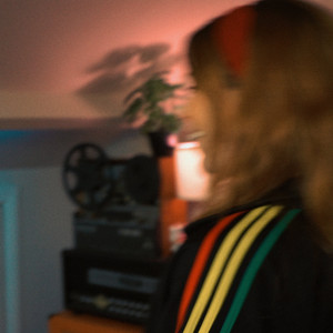 Dealbreaker - Radio Edit by Mollie Ralph
