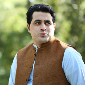 Shah Farooq - Warta Waya Peghle Yaar De Mar