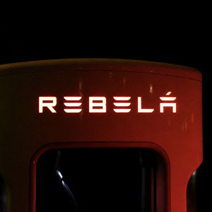 Rebelá by Oli Volcan