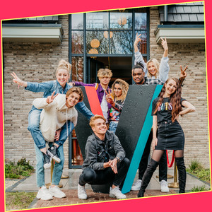 VHouse Allstars - VHouse Anthem (feat. officialsaarx, xavierrofzo, dario.de.vries, demivandijkk, jessezior, yazz.minaa, saarbabyy & jessevanwieren)