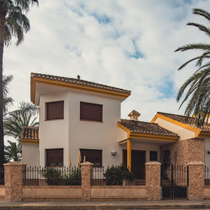 Casa Luna by Gelout