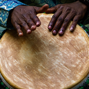 Biblia Falada - Atabaque