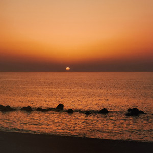 as the light fades by echoing tides, cloud cover