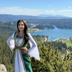 Ati Molova - Kalesh nevesta