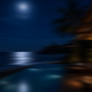 Lua No Mar by Linho