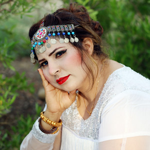 Shaqiba Afghan - Manam Qater Ba Khukly Khar We