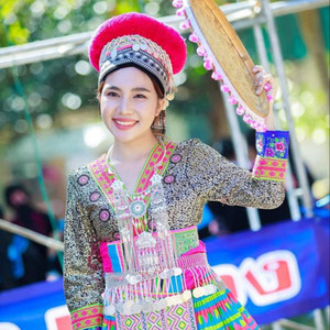 Nkauj Noog Hawj - Cia Kuv Yog Tus Koj Khuv Xim