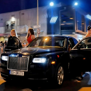 DRITI - N Club si Zojë