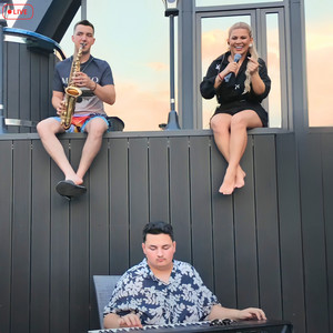 Andrada Cerna - M-am luptat singura in toate (Live)