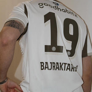 YA BAJRAK by Knezo, Jamalito
