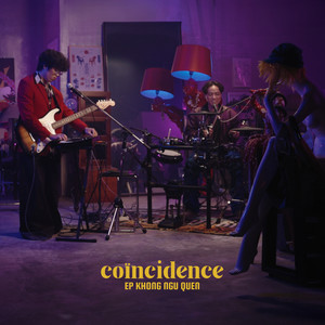 Không Giống Những Đôi Chân Chạm Mặt Đất