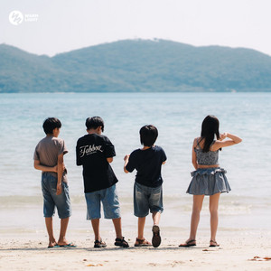 สัมผัส by LAZYLOXY, OG-ANIC, Maiyarap