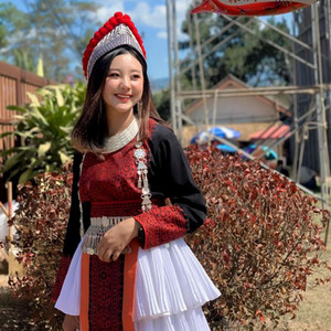 Tsom Xyooj - Nas Phos