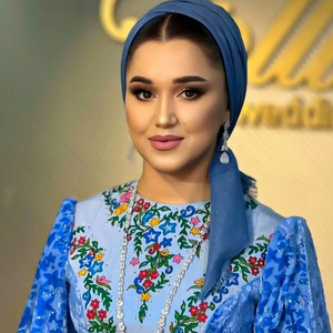 Zuleyha kakayewa - Ýarym
