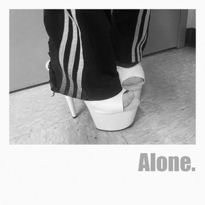 Portada de Alone