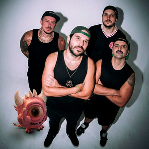 Lucro / A Praieira by Relief