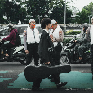 Juru's Selamat atau Dunia Ketiga by Aldy Amis