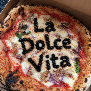 La Dolce Vita by Minute