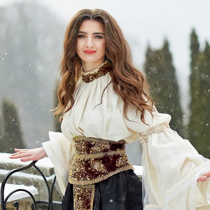 Andreea Romila - De-Ar Ști Omul În Astă Viață