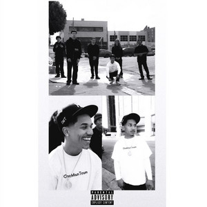 WHITE TEE by Markos