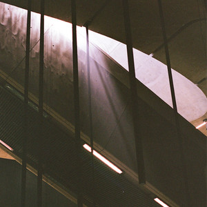 Fading by Aftermour, Lyst