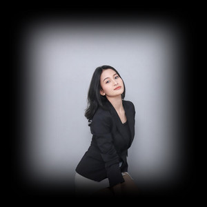 DJ DI KERAMAIAN KU MERASA SEPI SAAT TAK ADA DIRINYA