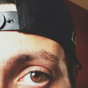 Bizzi & YoungAsko - Vivendo