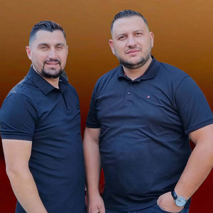 Elvis din Barbulesti - Numai el îți știe taina (feat. Robert Din Barbulesti)