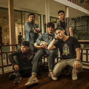 Mustache Band - ទទួលយកការពិត