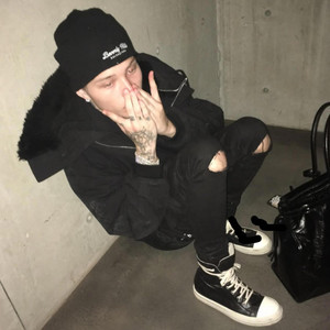 LL50 by pray4khaxs