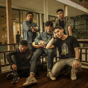 Tor Toul Yok Ka Pit by Mustache Band
