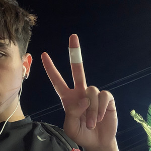 Romantik - Esto No Solo Es una Canción