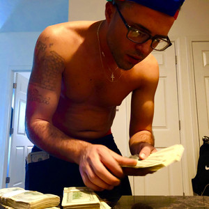 Money by Kulayde, Non