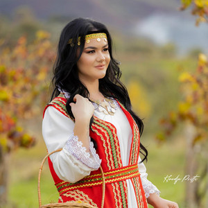 REZARTA HOXHAJ - Thellez E Gurit Te Thate