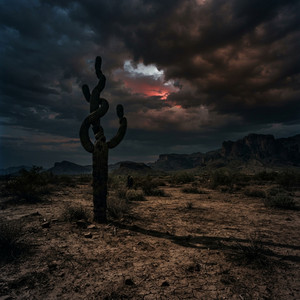 Susurros en el Valle Oscuro al Anochecer by Dark Country Oscuro