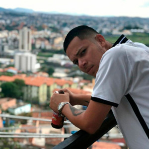 KIKA KIKA vs DA UMA SENTADA DAQUELA NERVOSA by DJ PL O PSICOPATA