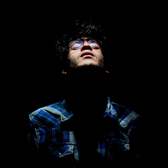 Luz na Escuridão cover art