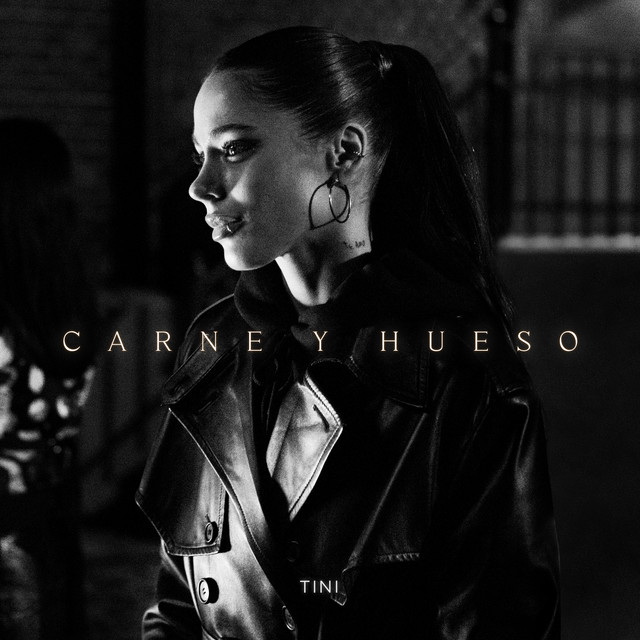 Carne y Hueso cover art