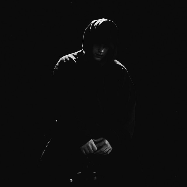 KADONNUT MUISTOIHIN cover art