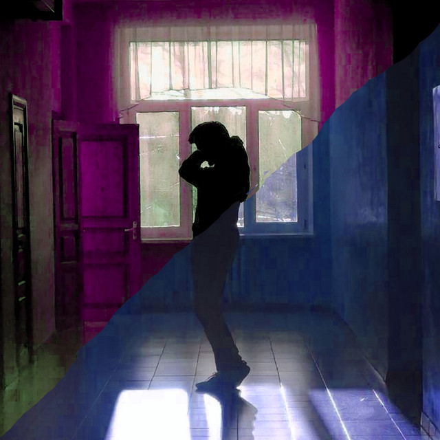 Любовь или деньги cover art