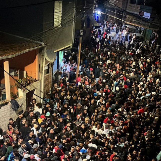 No Baile da Rda Vs Toma Que Toma Toma