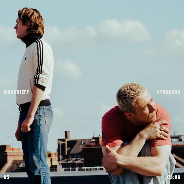 Capa de Stubborn - Moncrieff
