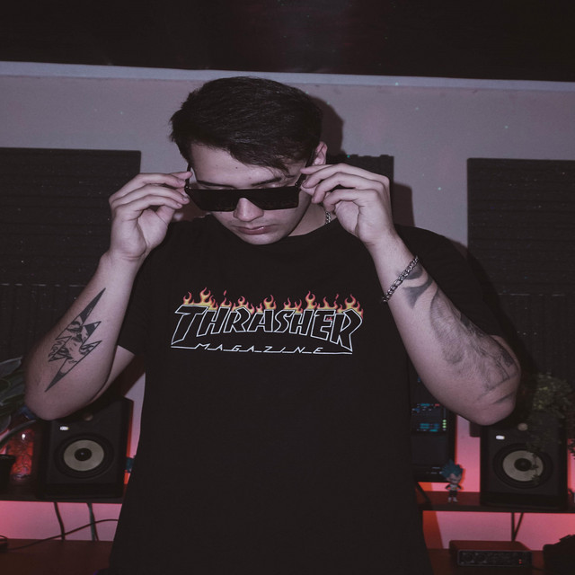 SIZE SESSION (RED PILL) cover art