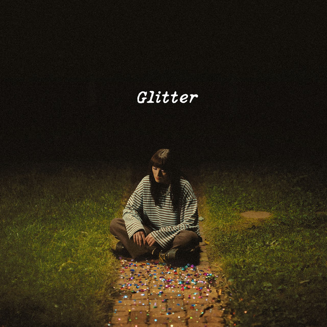 Capa de Glitter - Sasha Alex Sloan