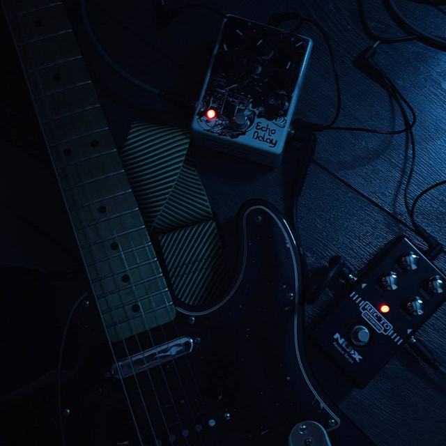 Обкладинка: Fender — Vladyslav Romanchenko