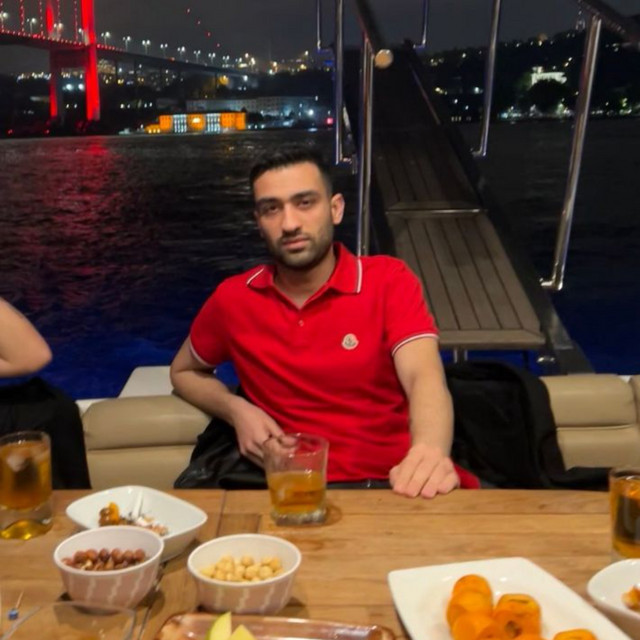 NERDE BU ALİ BABANIN ÇİFLİĞİNDEKİLER