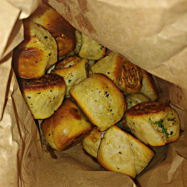 garlic knots