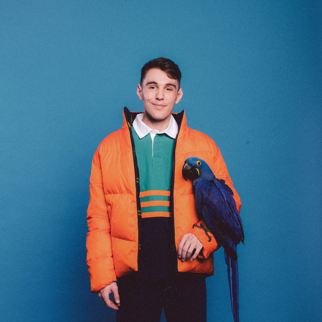 Must Be Love - Single by Yung Bae | Spotify