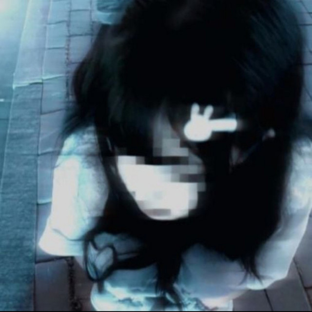 Brokeninlov cover art